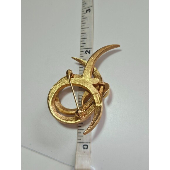 *Sale* Trifari with crown vintage brooch - Picture 5 of 10